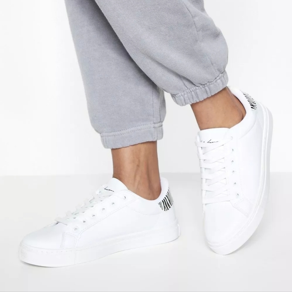 Boohoo White Sneakers with Zebra Print Heel Detail (size US 7/EU 38)